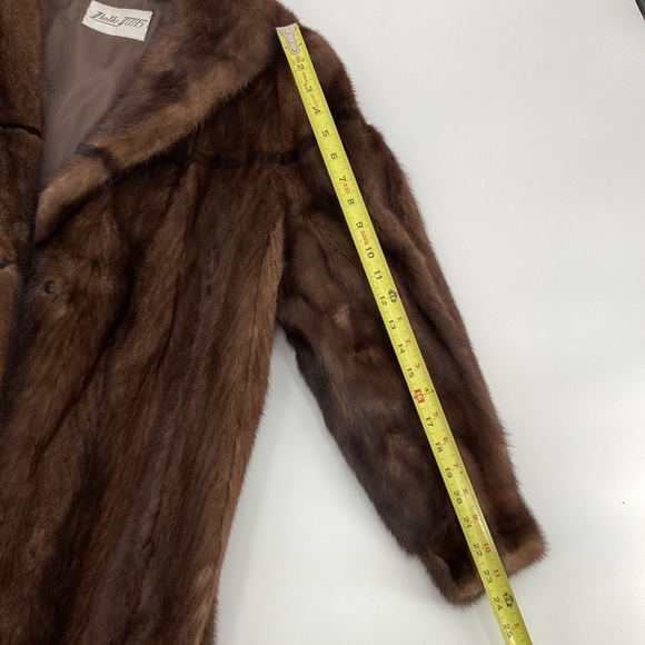 Mid Length Mink Coat - Size Small - Picture 9 of 10